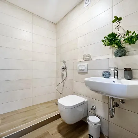 Valerian Apartman *