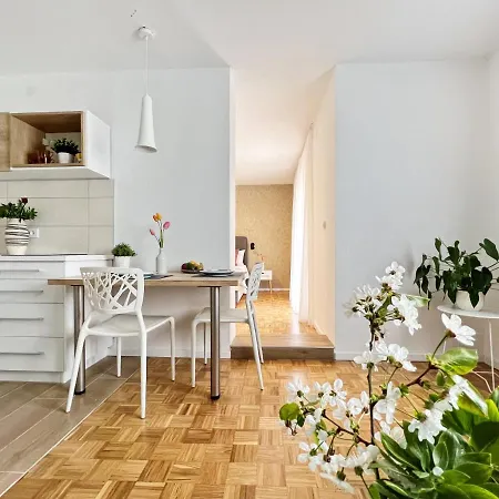 Valerian Apartment *