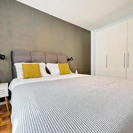 Valerian Apartment *
